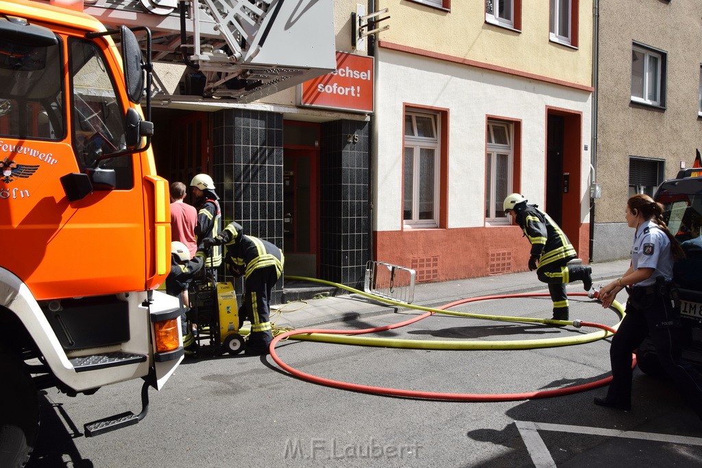 Feuer 1 Kellerbrand Koeln Deutz Grabengasse P077.JPG - Miklos Laubert
